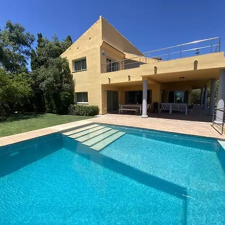 Luxury With Spectaculair Views By Varenso Holidays