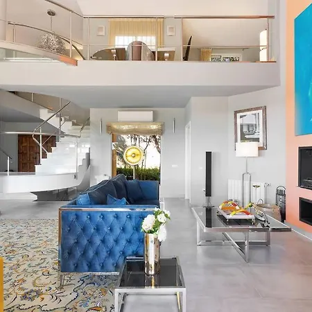 Luxury With Spectaculair Views By Varenso Holidays