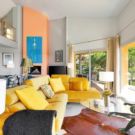 Luxury With Spectaculair Views By Varenso Holidays *