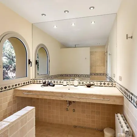 Luxury With Spectaculair Views By Varenso Holidays *