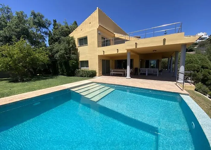 Luxury With Spectaculair Views By Varenso Holidays