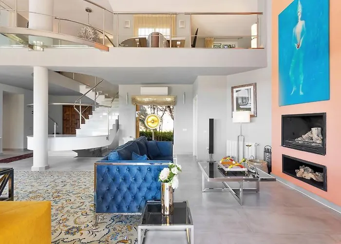 Luxury With Spectaculair Views By Varenso Holidays