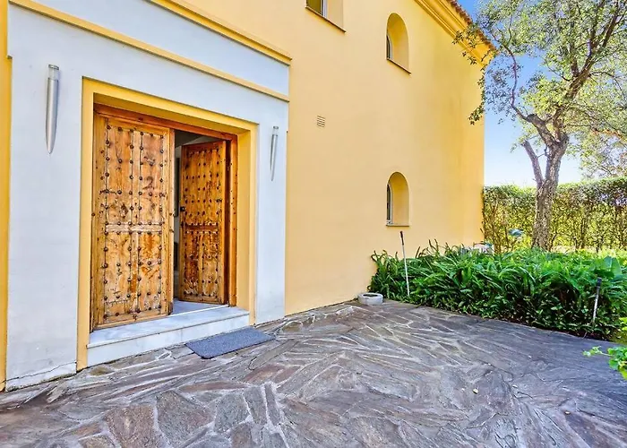 Luxury With Spectaculair Views By Varenso Holidays *