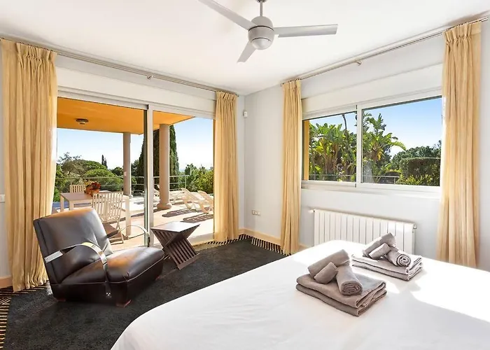 Luxury With Spectaculair Views By Varenso Holidays アパート マルベーリャ