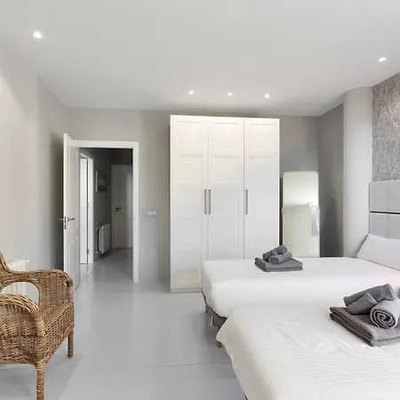 Luxury With Spectaculair Views By Varenso Holidays *