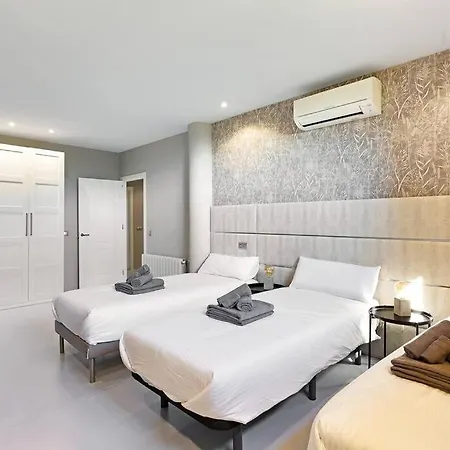 Luxury With Spectaculair Views By Varenso Holidays * Μαρμπέλλα